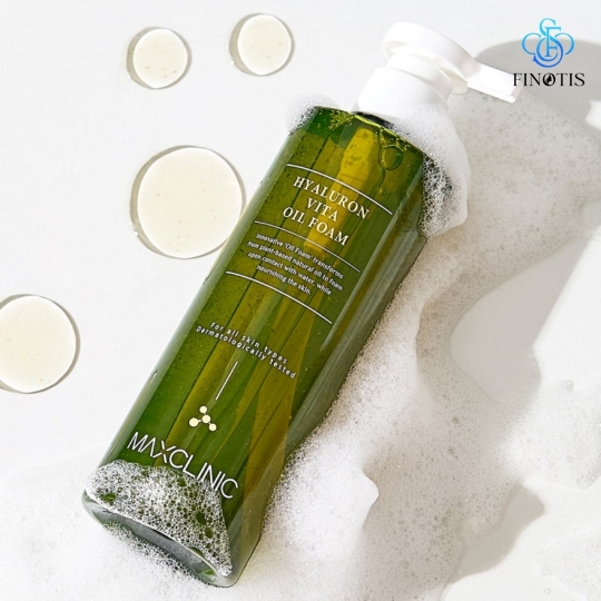 Sữa Rửa Mặt Cấp Ẩm Chuyên Sâu - Oil Maxclinic 310G