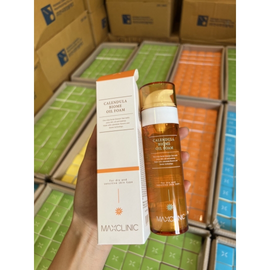 Sữa Rửa Mặt Thu Nhỏ Lỗ Chân Lông - Oil Maxclinic  110G