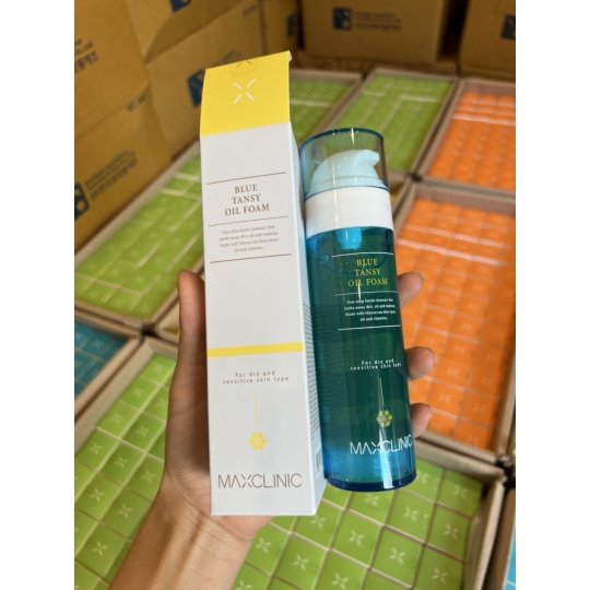 Sữa Rửa Mặt Cân Bằng Bã Nhờn - Oil Maxclinic 110G